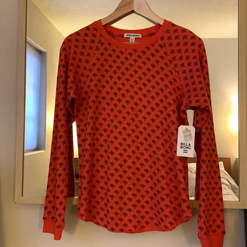 Women’s Billabong Long Sleeve - Small/Medium